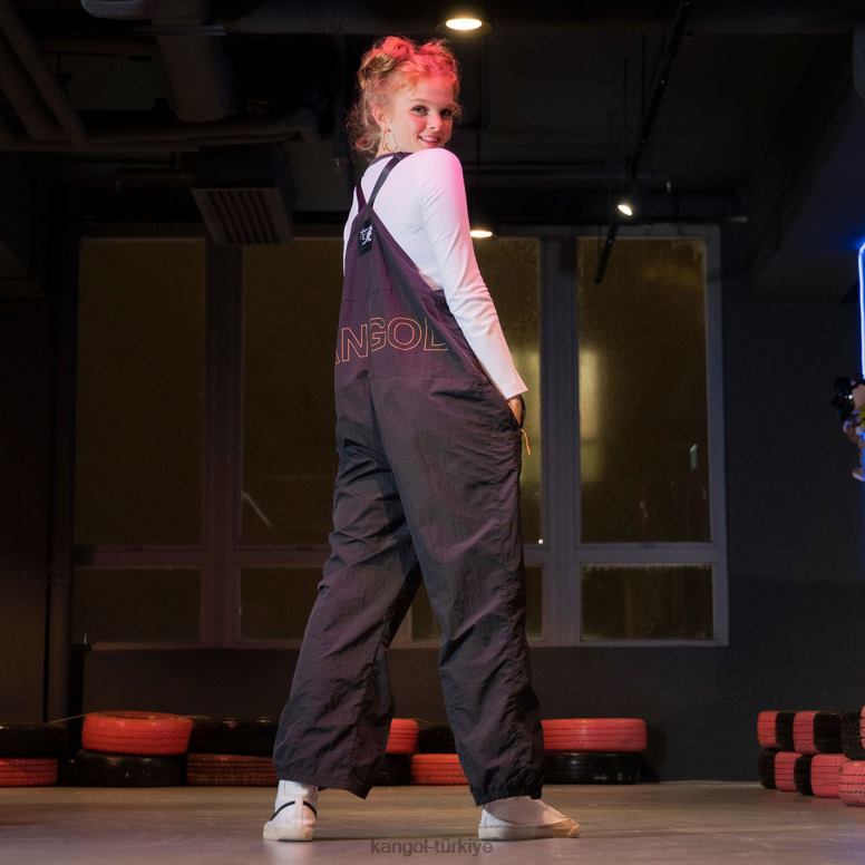 Kangol üniseks bu dünyanın dışında tulum HZ6F0996